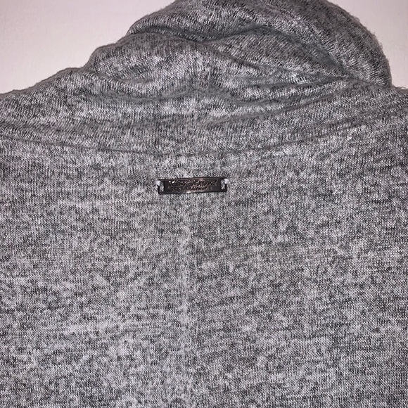 Betsey Johnson Active Grey Lightweight Pullover - Picture 5 of 7